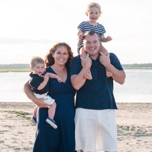 Meet your Posher, Liz - Picture 1 of 1